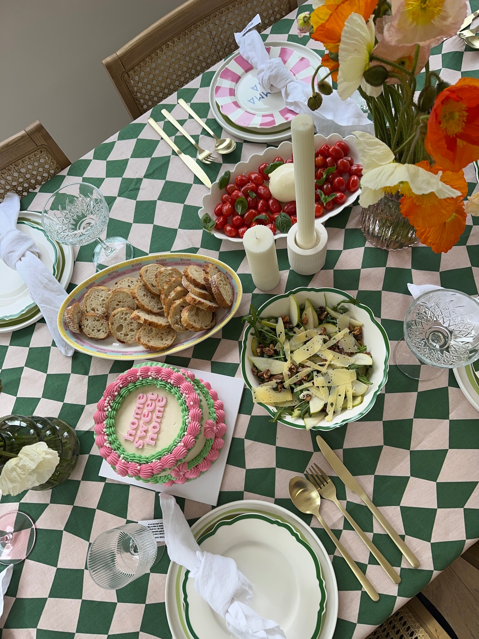 6 Tips For Hosting A Dinner Party by Alex Davidson